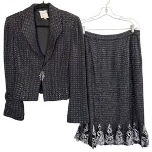 St. John Couture 2PC Set Tweed Skirt Suit 12 Gray Silver Sophisticated Old Money